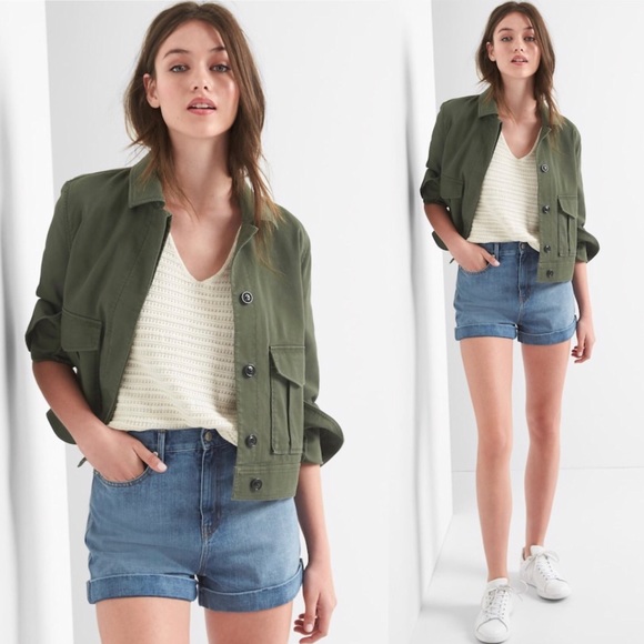 GAP Jackets & Blazers - 🌿 GAP Cropped Utility Jacket